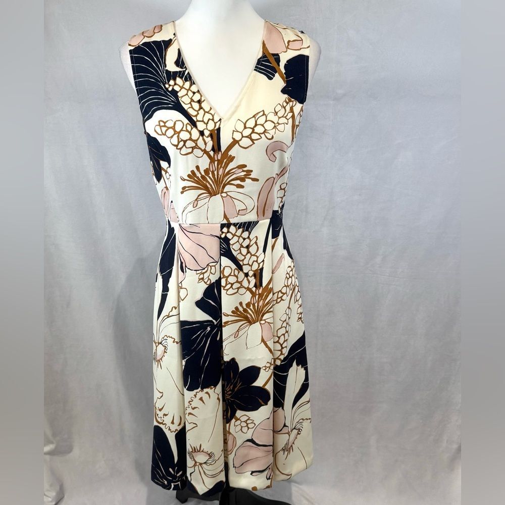 Ann Taylor white navy pink and copper blossom floral pleated flare dress size 4